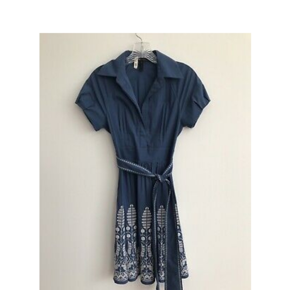 BCBG summer dress blue white embroidery